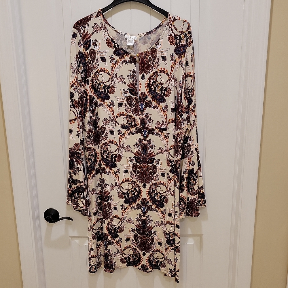 VENUS Paisley Long Bell Sleeve Dress Size 3XL - Picture 2 of 10